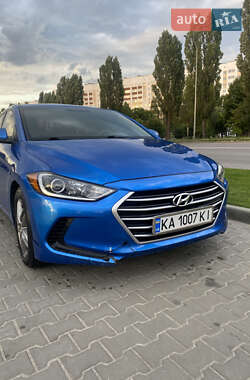 Седан Hyundai Elantra 2016 в 
