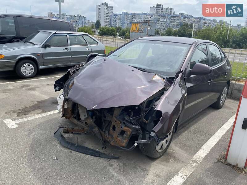 Седан Hyundai Elantra 2008 в Киеве