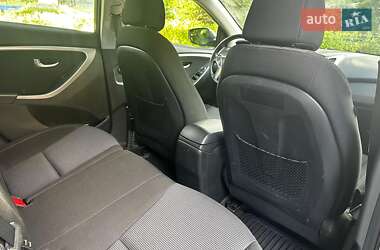 Хэтчбек Hyundai Elantra 2014 в 