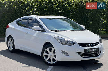 Седан Hyundai Elantra 2013 в Киеве