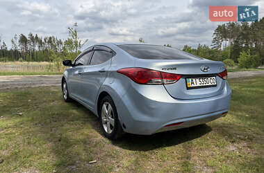 Седан Hyundai Elantra 2013 в 