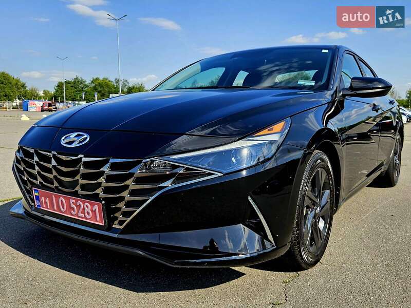 Hyundai Elantra 2021