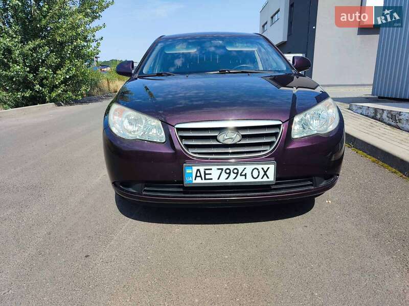 Седан Hyundai Elantra 2007 в Мукачевому