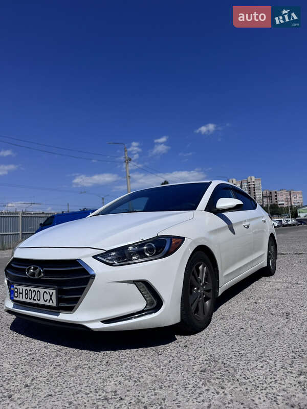 Седан Hyundai Elantra 2016 в Одесі