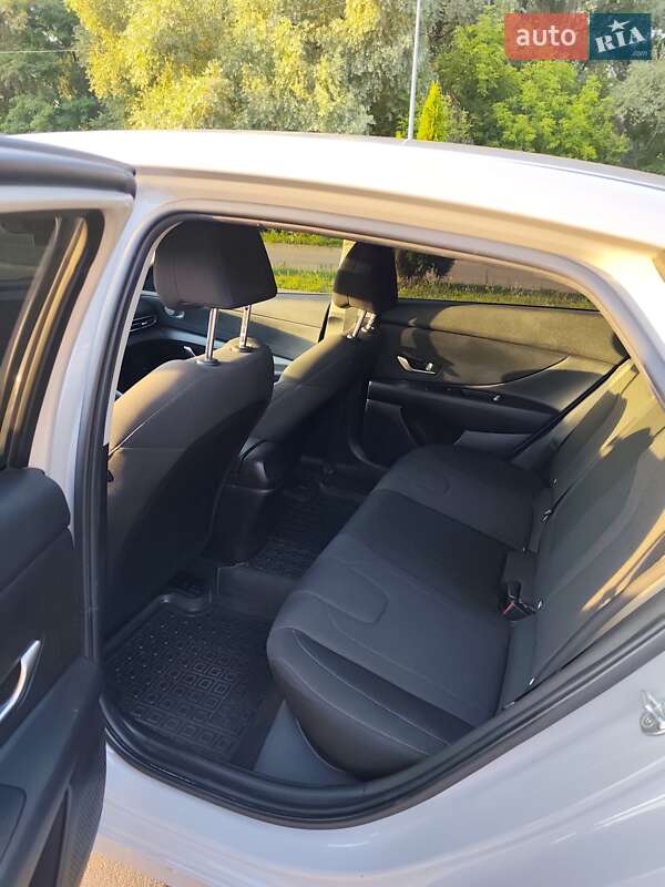Седан Hyundai Elantra 2020 в Сумах