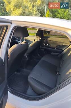 Седан Hyundai Elantra 2020 в 