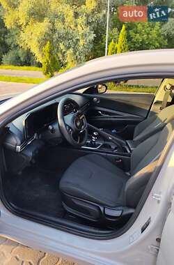 Седан Hyundai Elantra 2020 в 