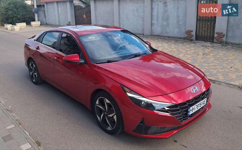 Hyundai Elantra 2021
