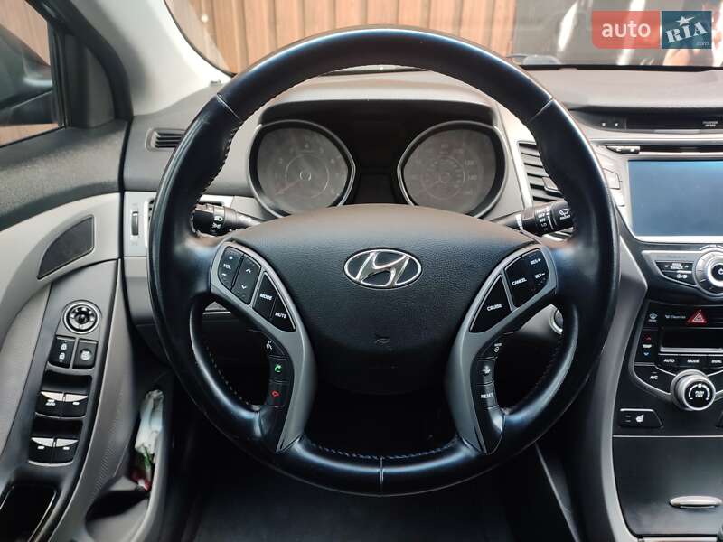 Седан Hyundai Elantra 2014 в Запорожье