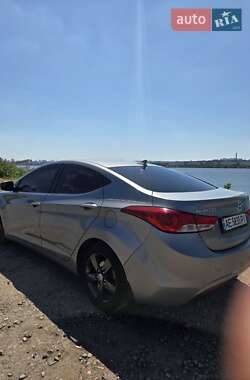 Седан Hyundai Elantra 2013 в 