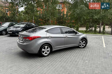 Седан Hyundai Elantra 2012 в 