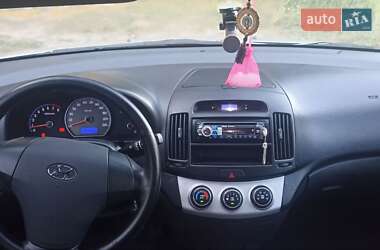 Седан Hyundai Elantra 2008 в 