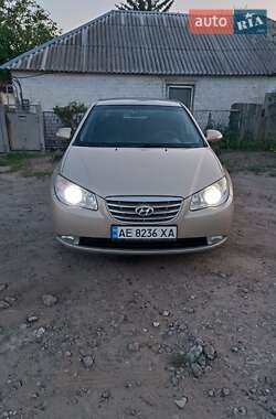 Седан Hyundai Elantra 2010 в Днепре