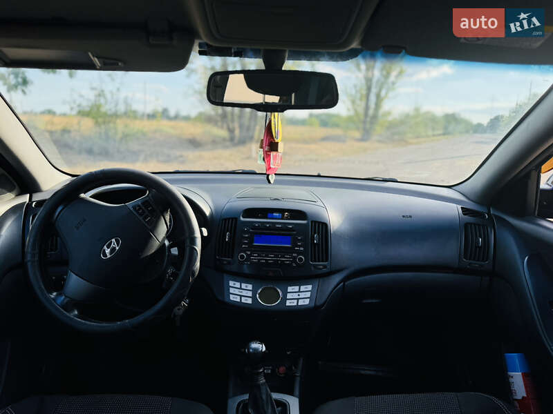 Седан Hyundai Elantra 2008 в Одессе