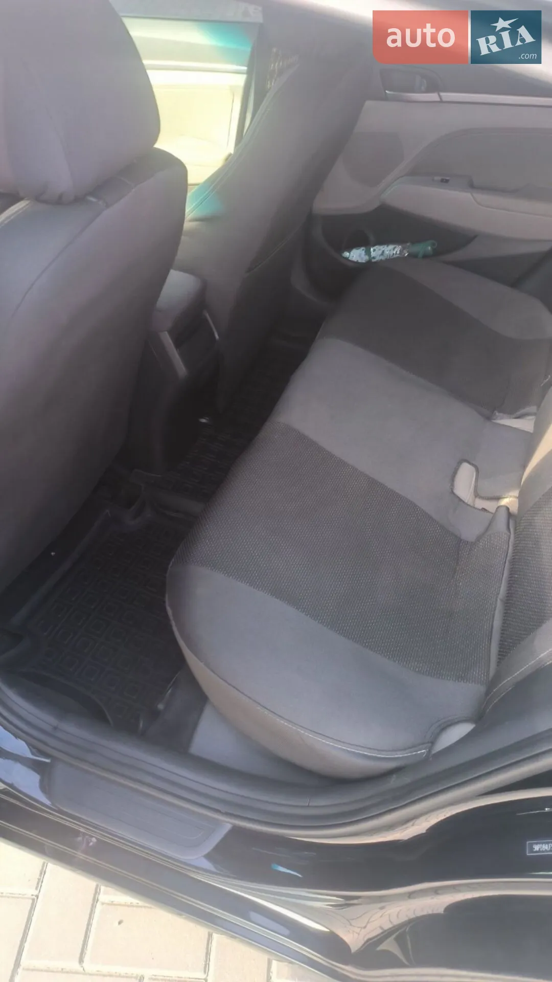 2018 Hyundai Elantra - мініатюра 17