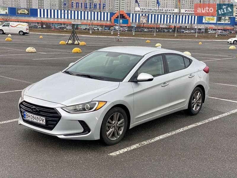 Hyundai Elantra 2018