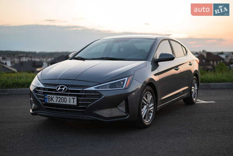 Hyundai Elantra 2019