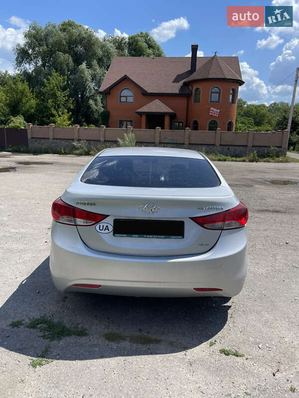 Седан Hyundai Elantra 2013 в Полтаві фото 4 Седан Hyundai Elantra 2013 в Полтаві