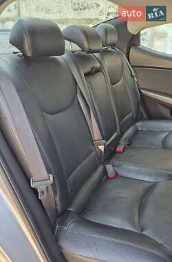 Седан Hyundai Elantra 2013 в 