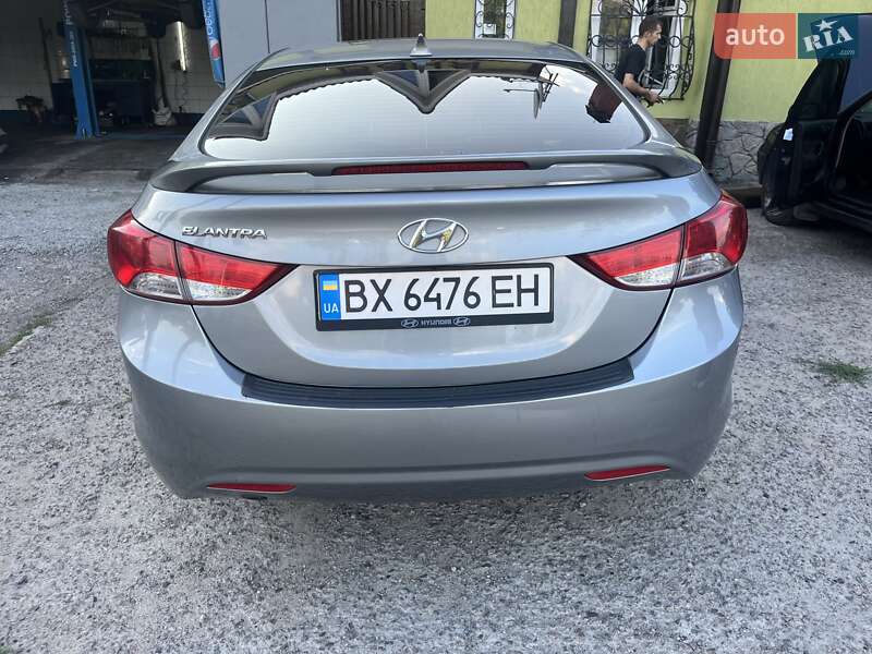 Седан Hyundai Elantra 2013 в Харькове