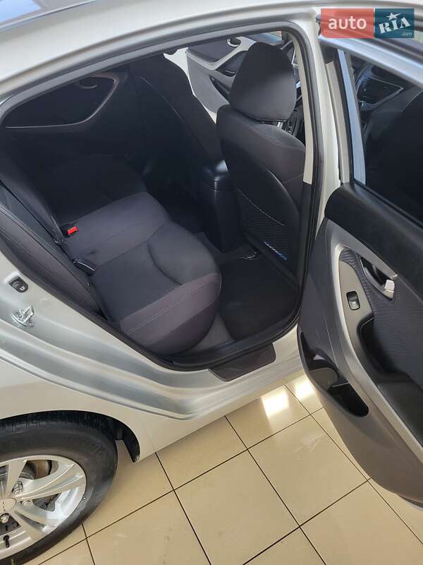 Седан Hyundai Elantra 2011 в Ананьеве
