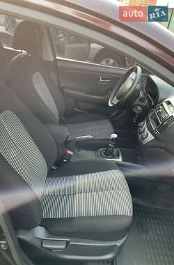 Седан Hyundai Elantra 2011 в 
