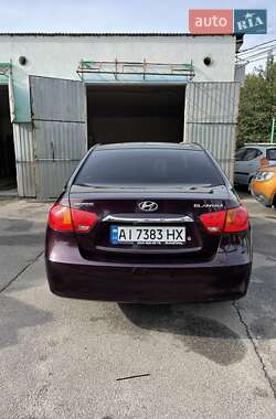 Седан Hyundai Elantra 2011 в 