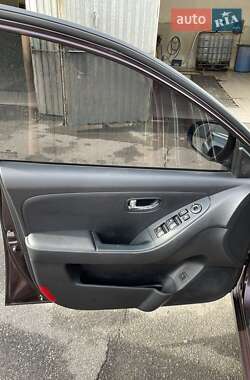 Седан Hyundai Elantra 2011 в 