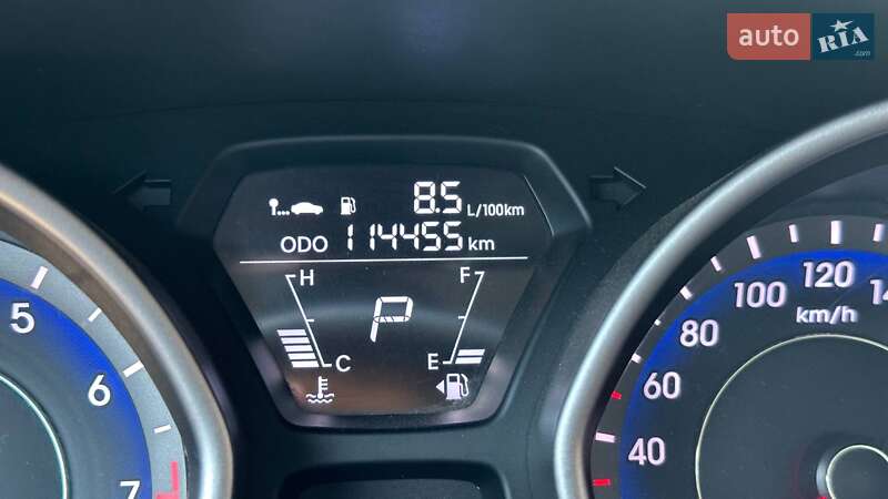 Седан Hyundai Elantra 2012 в Лубнах