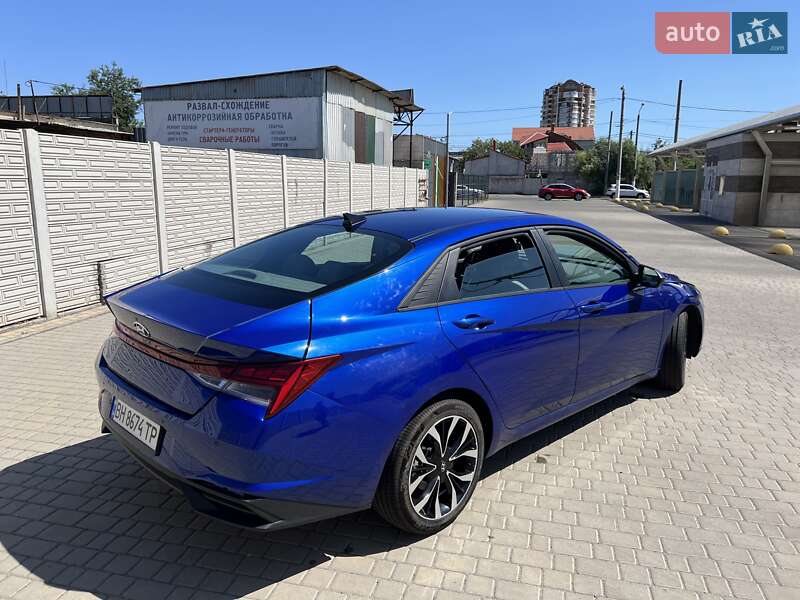 Седан Hyundai Elantra 2021 в Одессе