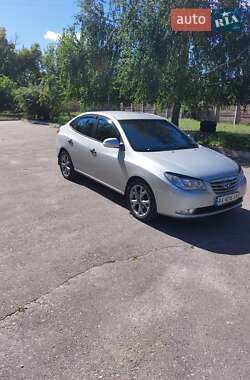Седан Hyundai Elantra 2010 в Чугуеве