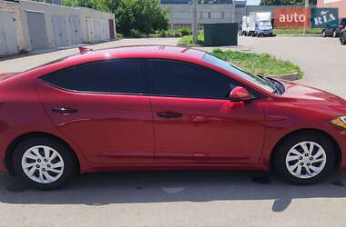 Седан Hyundai Elantra 2016 в 