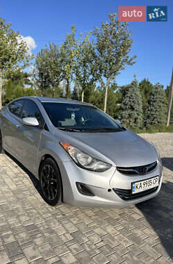Седан Hyundai Elantra 2013 в Белогородке