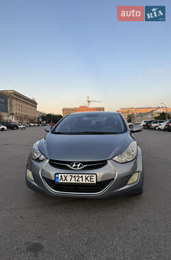 Седан Hyundai Elantra 2013 в Харькове