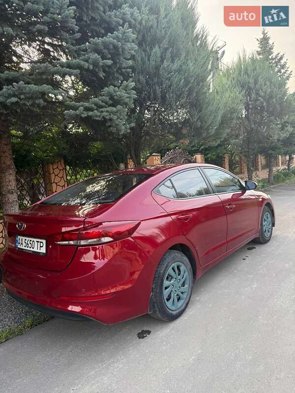 Седан Hyundai Elantra 2017 в Ужгороде фото 2 Седан Hyundai Elantra 2017 в Ужгороде