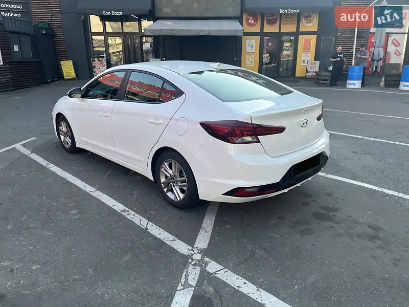 Hyundai Elantra 2018 VIN 5NPD84LF8KH409290 фото оголошення 8 з 61
