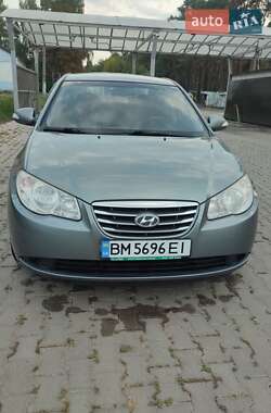 Седан Hyundai Elantra 2010 в Сумах