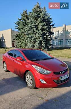 Седан Hyundai Elantra 2012 в Драбіву