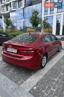Седан Hyundai Elantra 2016 в Києві