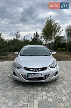 Седан Hyundai Elantra 2013 в 