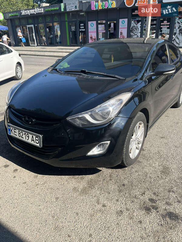 Седан Hyundai Elantra 2013 в Дніпрі