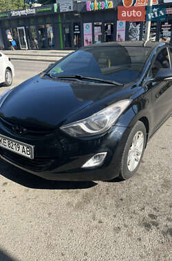 Седан Hyundai Elantra 2013 в 