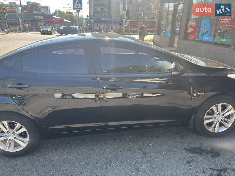 Седан Hyundai Elantra 2013 в Дніпрі