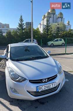Седан Hyundai Elantra 2013 в Львові