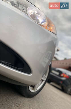 Седан Hyundai Elantra 2011 в 