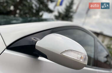 Седан Hyundai Elantra 2011 в 