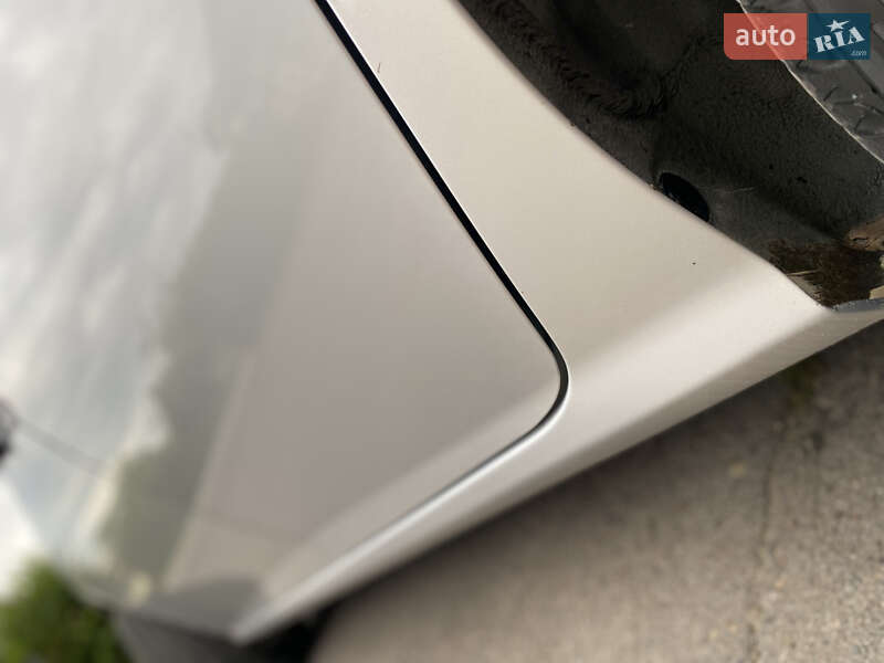 Седан Hyundai Elantra 2011 в Дрогобыче