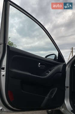 Седан Hyundai Elantra 2011 в 
