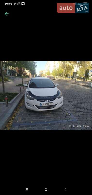 Седан Hyundai Elantra 2013 в Киеве