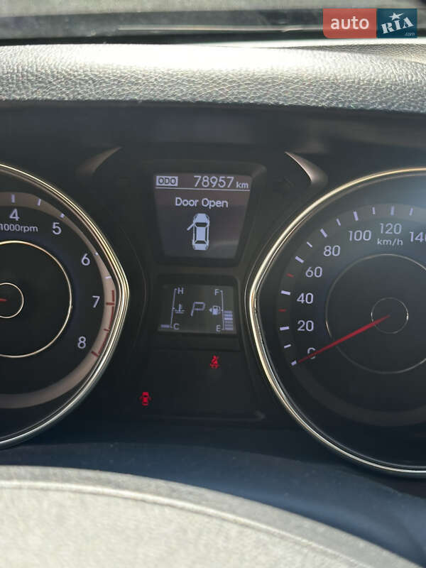 Седан Hyundai Elantra 2012 в Киеве фото 8 Седан Hyundai Elantra 2012 в Киеве